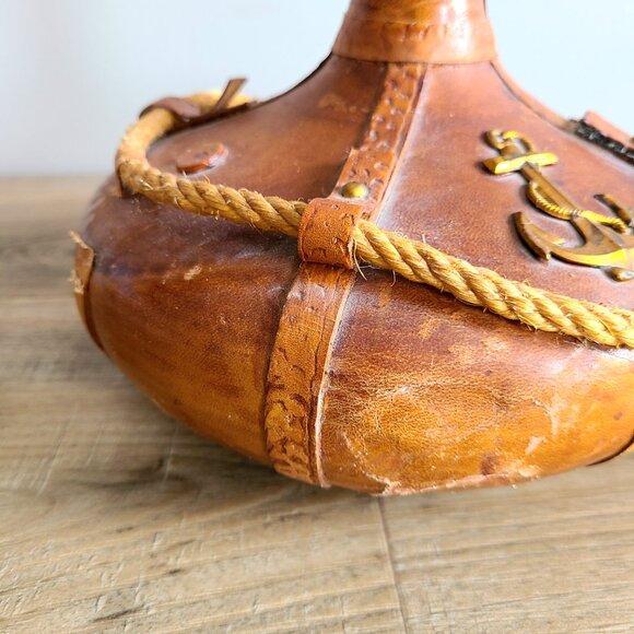 Leather covered glass decanter. Made in Italy. As is. - Picture 3 of 11